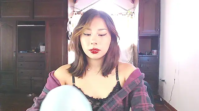 Snapshot of Shisuku_Sophi chatting on September 21, 2025, 7:30 pm Shisuku Sophi online show from September 21, 2025, 7:30 pm