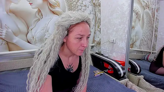 Snapshot of Gerald_and_Kristy chatting on January 17, 2026, 10:30 am Gerald and Kristy online show from January 17, 2026, 10:30 am