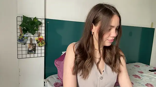 NebulaHaven online show from September 12, 2025, 5:02 pm