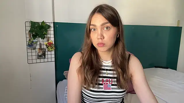 NebulaHaven online show from September 10, 2025, 4:39 pm