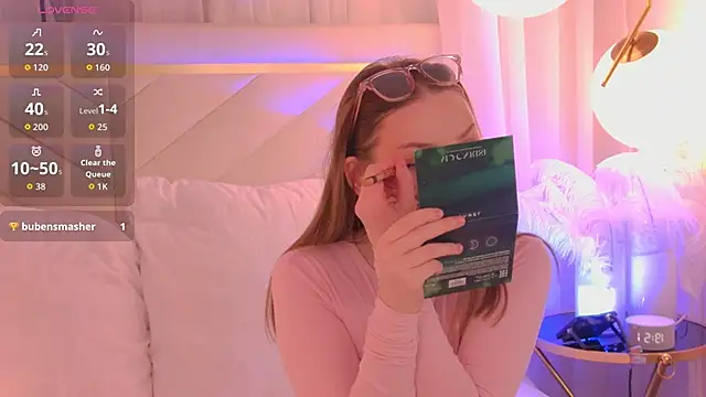 Snapshot of NancySmitts chatting on March 15, 2026, 3:52 pm NancySmitts online show from March 15, 2026, 3:52 pm