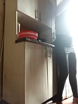 RFeltomWhitJ online show from November 2, 2025, 12:54 pm