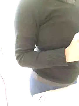 Snapshot of Pihu_Chopra chatting on December 2, 2025, 3:41 am Pihu Chopra online show from December 2, 2025, 3:41 am