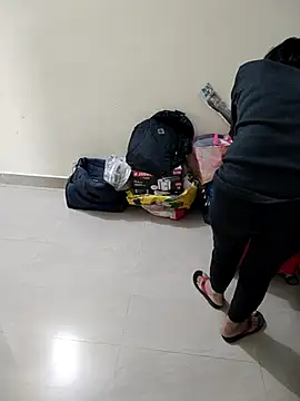 Snapshot of Pihu_Chopra chatting on November 9, 2025, 2:32 pm Pihu Chopra online show from November 9, 2025, 2:32 pm