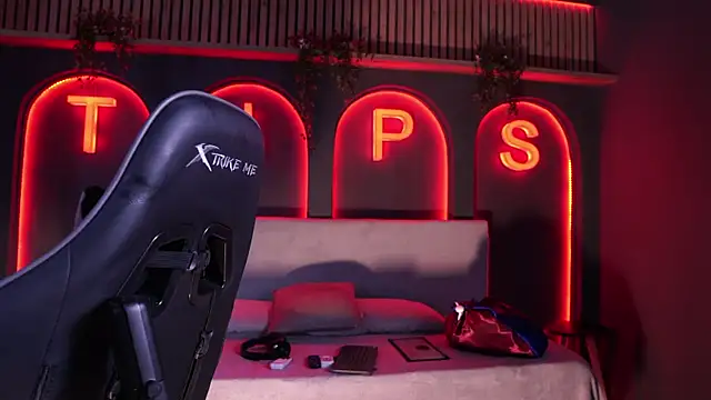 Snapshot of Roma_hells chatting on September 8, 2025, 6:40 pm Roma hells online show from September 8, 2025, 6:40 pm