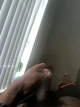 Kaalum561 online show from December 1, 2025, 1:45 pm