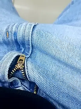 guridosul051 online show from January 18, 2026, 1:47 pm