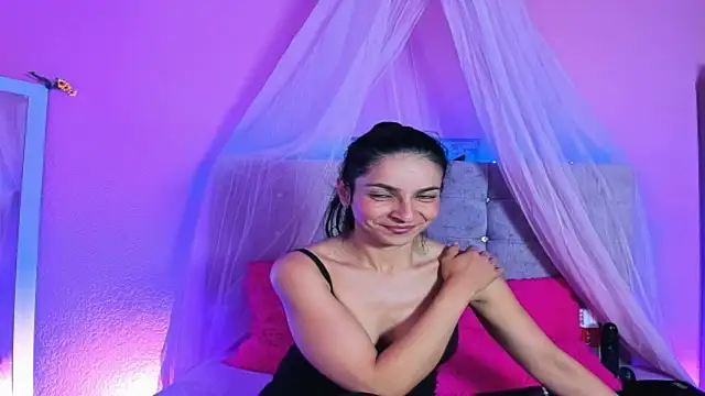 Snapshot of karol_rose chatting on November 22, 2025, 9:24 pm karol rose online show from November 22, 2025, 9:24 pm