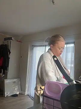 KaylaTrudi online show from September 25, 2025, 8:31 am