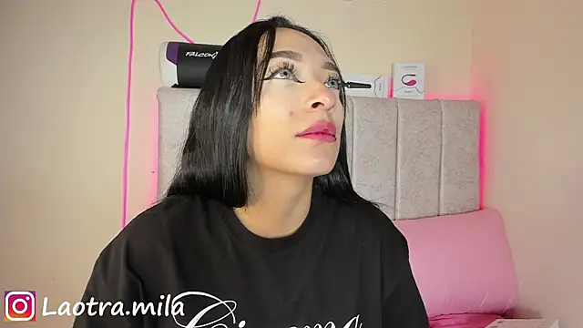 juliettaa 1 online show from November 10, 2025, 10:59 pm