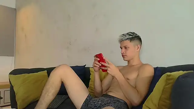 Twinkcock22 online show from March 5, 2026, 2:52 am