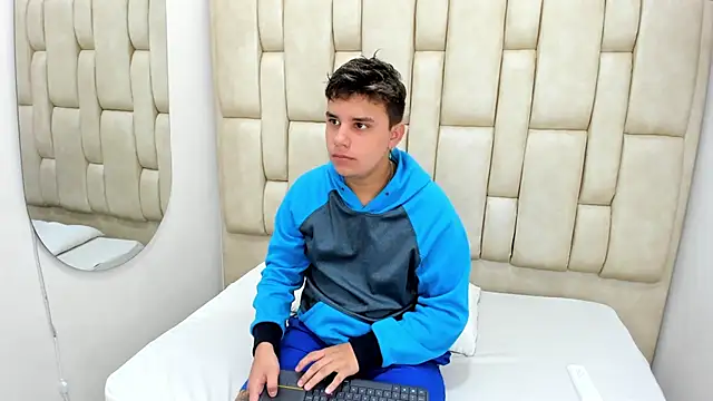 DavilANDkevin2 online show from November 30, 2025, 2:12 am