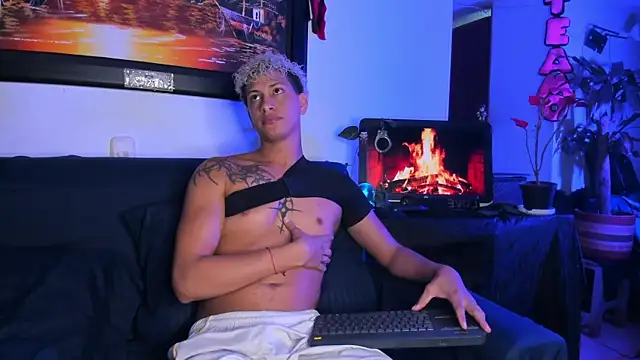 ECSTASYX2 2001 online show from March 4, 2026, 5:15 am