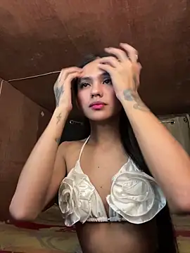 Ur latinahotpaprika online show from March 26, 2026, 8:18 pm