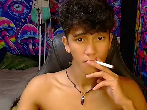 kenbigcockxx online show from May 24, 2026, 5:40 am