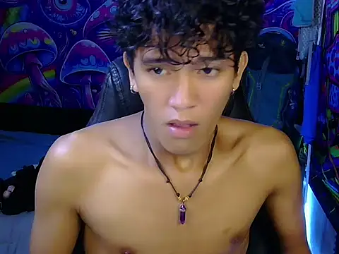 kenbigcockxx online show from June 12, 2026, 1:53 pm