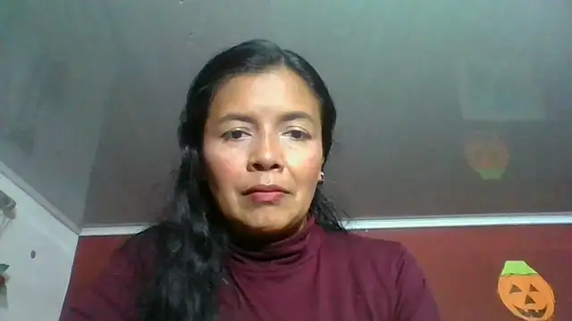 DianaOchoa  online show from November 13, 2025, 4:49 am
