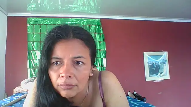 DianaOchoa  online show from October 18, 2025, 11:56 am