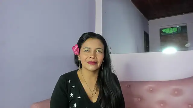 DianaOchoa  online show from September 13, 2025, 2:55 am