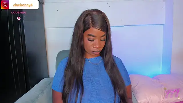 Snapshot of Keily-w chatting on March 4, 2026, 3:47 am Keily-w online show from March 4, 2026, 3:47 am