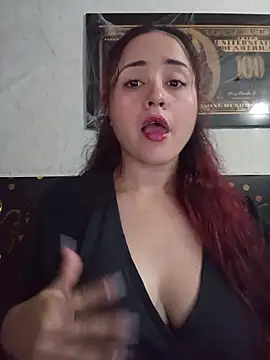 candy  fox  online show from October 24, 2025, 12:48 pm