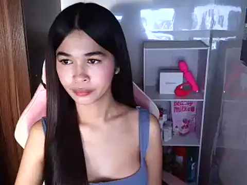 Snapshot of sweetleigh18 chatting on October 30, 2025, 9:55 pm sweetleigh18 online show from October 30, 2025, 9:55 pm