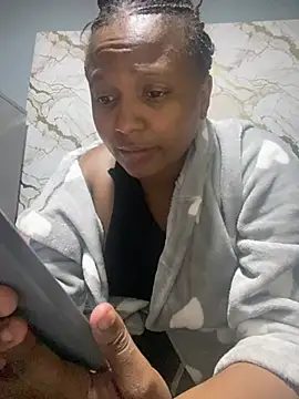 Snapshot of Goddessberry chatting on April 23, 2026, 2:51 pm Goddessberry online show from April 23, 2026, 2:51 pm