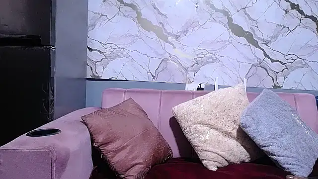 Snapshot of Goddessberry chatting on June 5, 2026, 6:18 am Goddessberry online show from June 5, 2026, 6:18 am