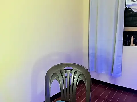 Snapshot of your_athenaxx chatting on February 7, 2026, 10:45 am your athenaxx online show from February 7, 2026, 10:45 am