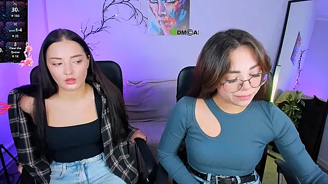 Snapshot of miki-niki chatting on October 15, 2025, 12:13 pm miki-niki online show from October 15, 2025, 12:13 pm