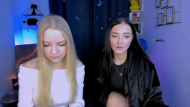 Snapshot of miki-niki chatting on October 1, 2025, 12:20 pm miki-niki online show from October 1, 2025, 12:20 pm