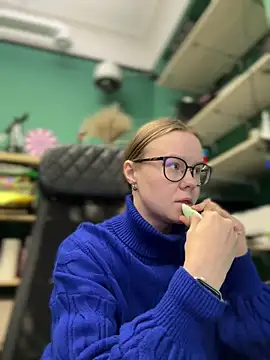  CherryBloom  online show from September 25, 2025, 8:31 am