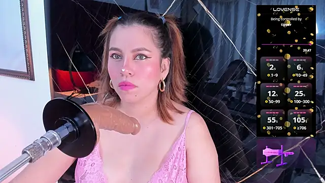 abby blond  online show from October 22, 2025, 12:48 pm