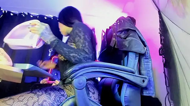 mia carter88 online show from February 12, 2026, 1:00 pm