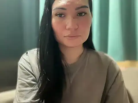 Makeamesswithjenieyang online show from January 7, 2026, 3:55 am