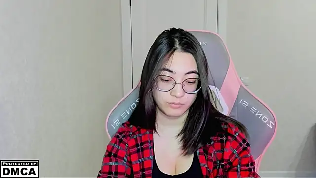 MeilideQian1 online show from December 16, 2025, 2:54 pm