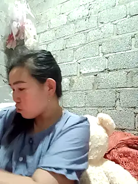 jienrrr online show from October 24, 2025, 1:26 am