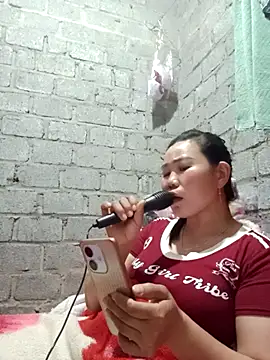 jienrrr online show from October 11, 2025, 1:34 pm