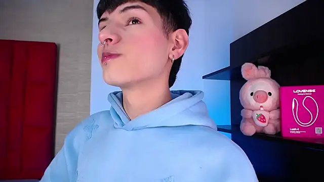 Ezra Storm online show from January 6, 2026, 4:16 am