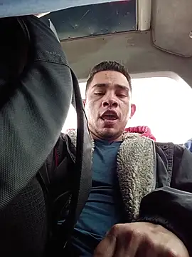 Andreshot911 online show from November 7, 2025, 7:18 pm