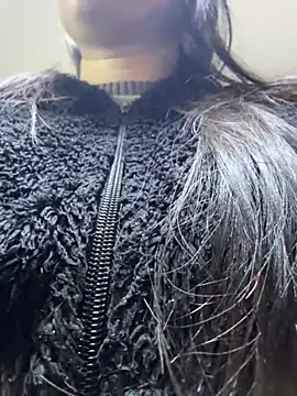 AndieJones  online show from November 20, 2025, 12:06 pm