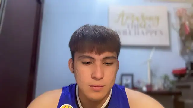 Snapshot of lovely_jay chatting on October 13, 2025, 7:04 pm lovely jay online show from October 13, 2025, 7:04 pm