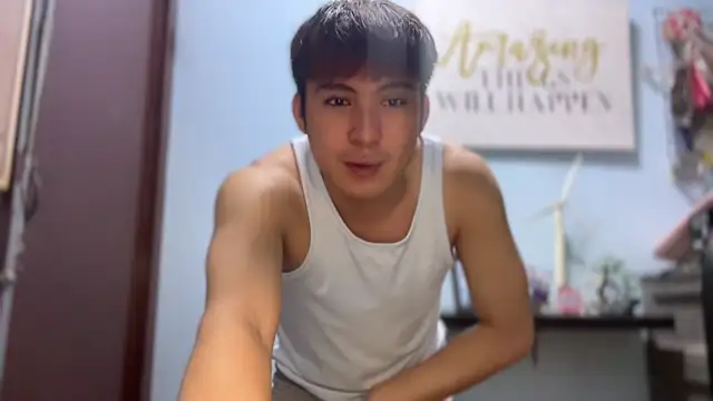 Snapshot of lovely_jay chatting on October 26, 2025, 12:55 am lovely jay online show from October 26, 2025, 12:55 am