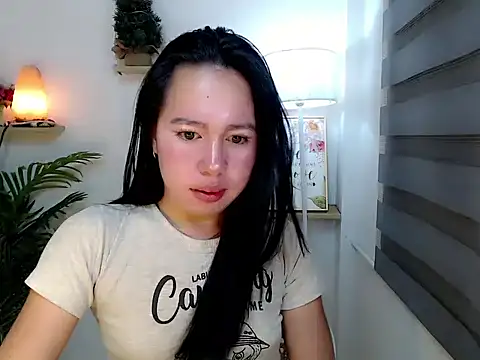 kimbratx online show from December 2, 2025, 10:33 pm