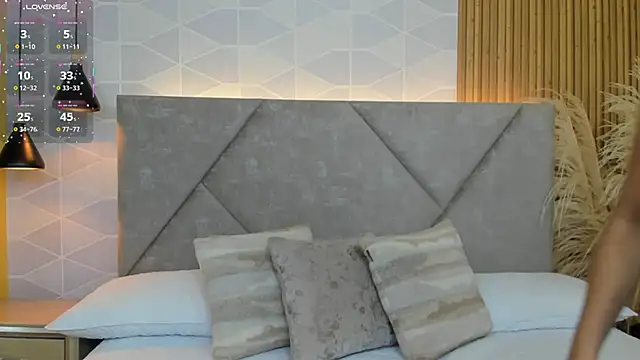 Jade Whisper online show from October 4, 2025, 1:29 am