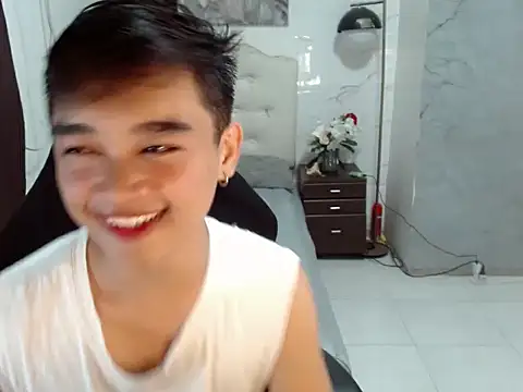 sexysam14 online show from November 4, 2025, 5:33 am