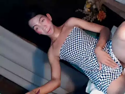 xyourdreamtrans online show from September 17, 2025, 5:31 am