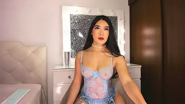 lina quinn online show from March 29, 2026, 2:24 am