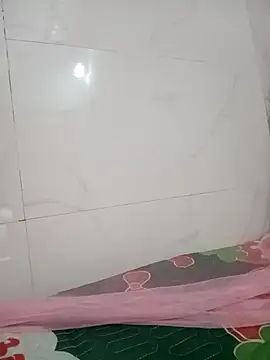 Snapshot of Yoo_j chatting on November 13, 2025, 1:04 pm Yoo j online show from November 13, 2025, 1:04 pm