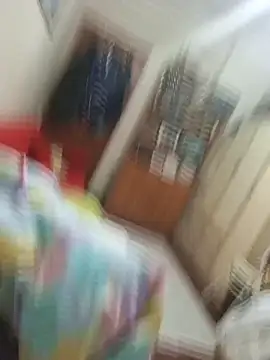 greenreal17 online show from April 28, 2026, 12:42 am